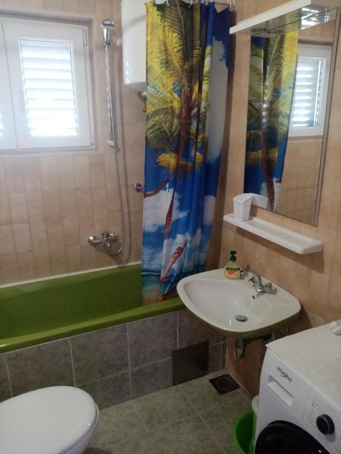 Apartments With A Parking Space Mavarstica, Ciovo - 12435 Trogir Exterior foto