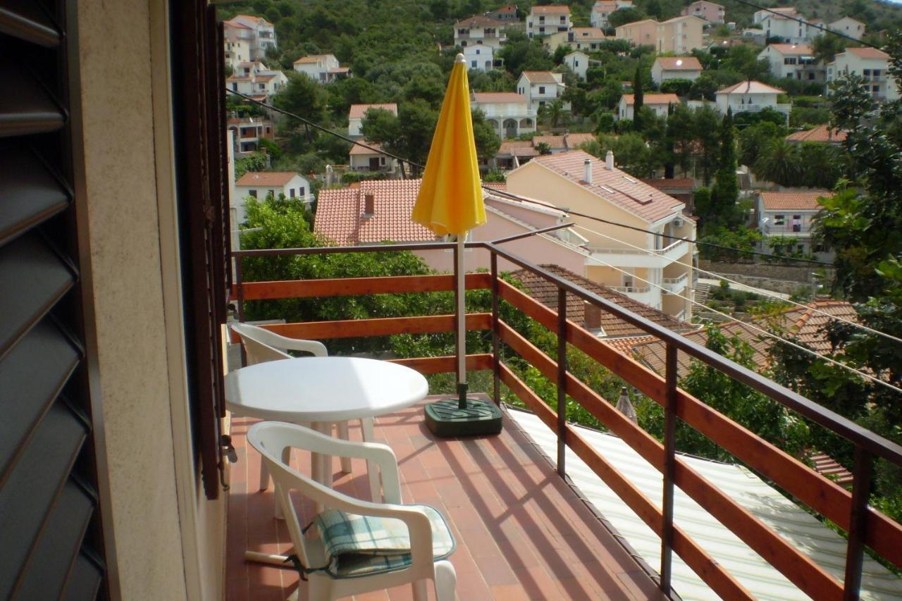 Apartments With A Parking Space Mavarstica, Ciovo - 12435 Trogir Exterior foto